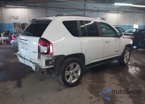 2015 Jeep Compass High Altitude Edition из США, поврежденный, VIN 1C4NJDEB9FD303347